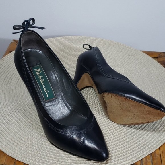 Vintage Italian Leather Navy heels - Picture 5 of 8